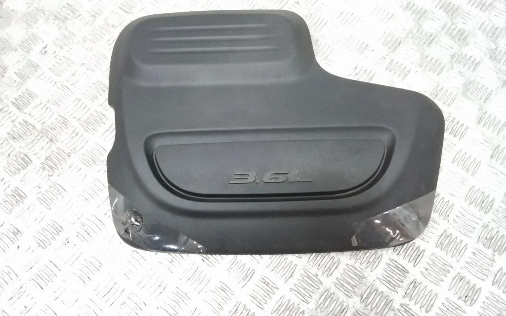 Engine cover (trim) – Chrysler Pacifica (2017-)