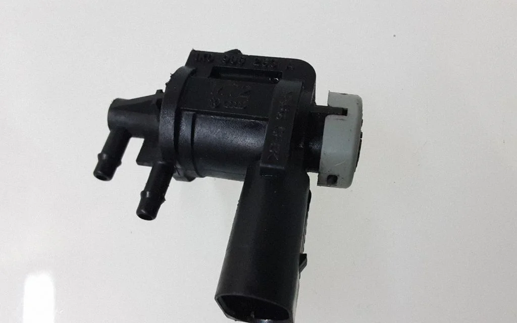 Turbo system vacuum part – Audi Q5 SQ5 8R (2008-2017)