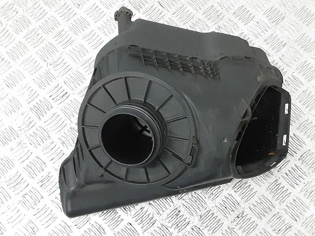 Air filter box 4G0133843