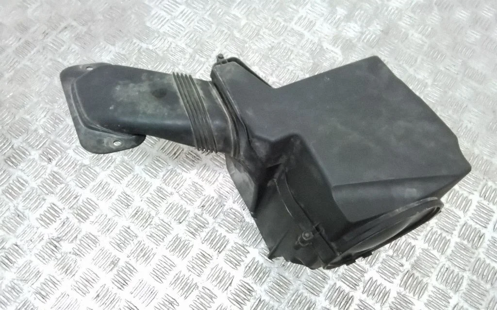 Air filter box 7M519600BF