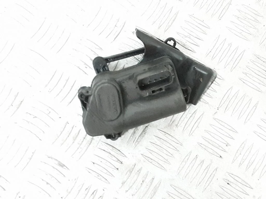 Siłownik klapek kolektora ssącego – Volvo V50 (2004-2007)