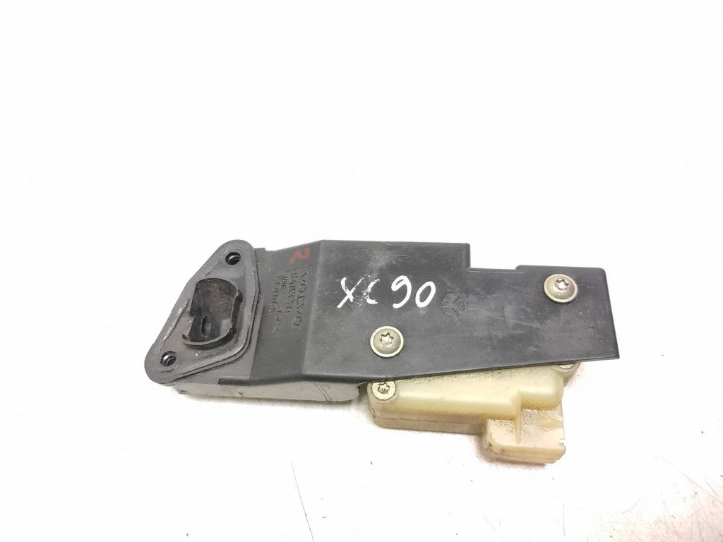 Fuel tank cap lock – Volvo XC90 (2003-2006)