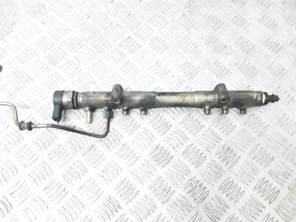 Fuel main line pipe 30757146
