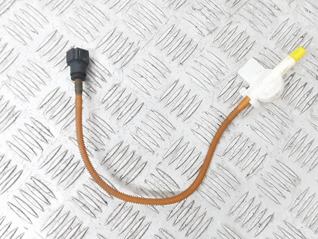 Regulator ciśnienia paliwa – Audi A8 S8 D4 4H (2010-2016)