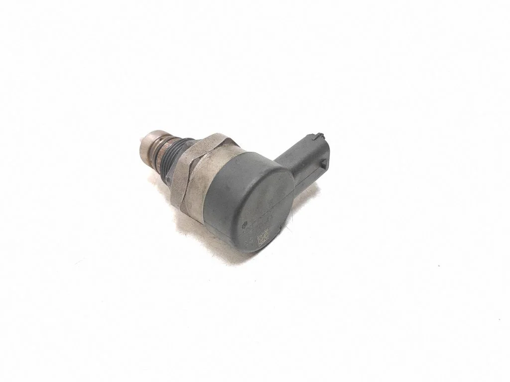 Regulator ciśnienia paliwa – Volvo S80 (2007-2013)
