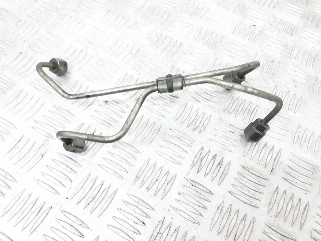 Fuel injector supply line/pipe – Volvo XC60 (2009-2013)