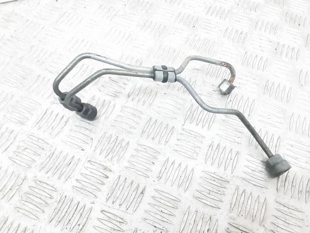 Fuel injector supply line/pipe – Volvo S60 (2011-2013)