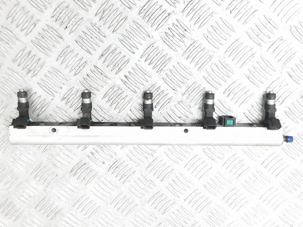 Pihustite (düüside) komplekt – Volvo C30 (2007-2010)