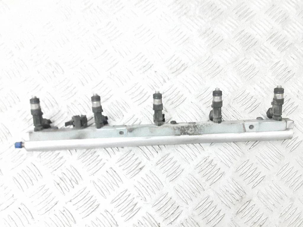 Pihustite (düüside) komplekt – Volvo C30 (2007-2010)