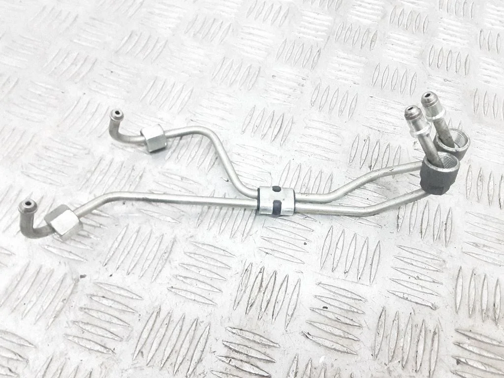 Fuel injector supply line/pipe – Volvo XC60 (2009-2013)