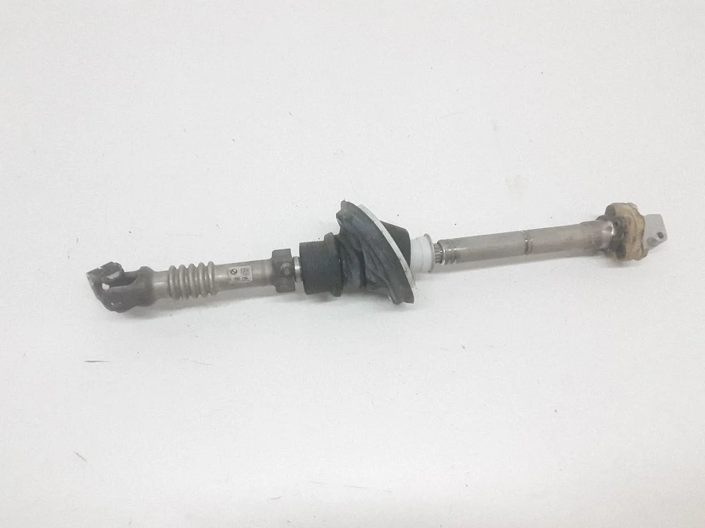 Roolisamba ristliigend – BMW 7-seeria F01 F02 F03 F04 (2008-2016)