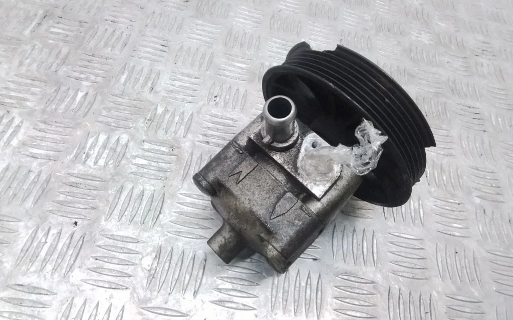 Power steering pump 30741790
