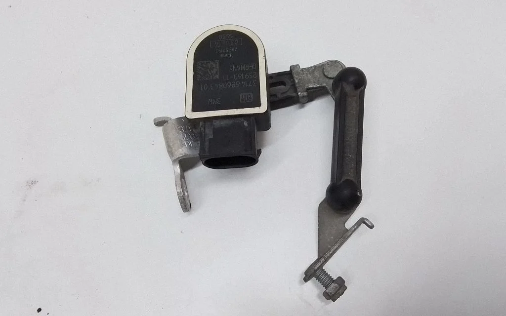 Headlight/headlamp level sensor – BMW 7 Series F01 F02 F03 F04 (2008-2016)