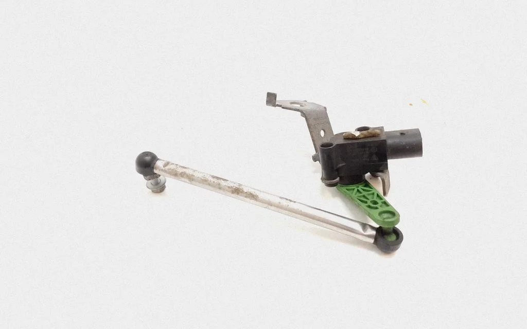 Headlight/headlamp level sensor – Porsche Boxster 981 (2012-2016)
