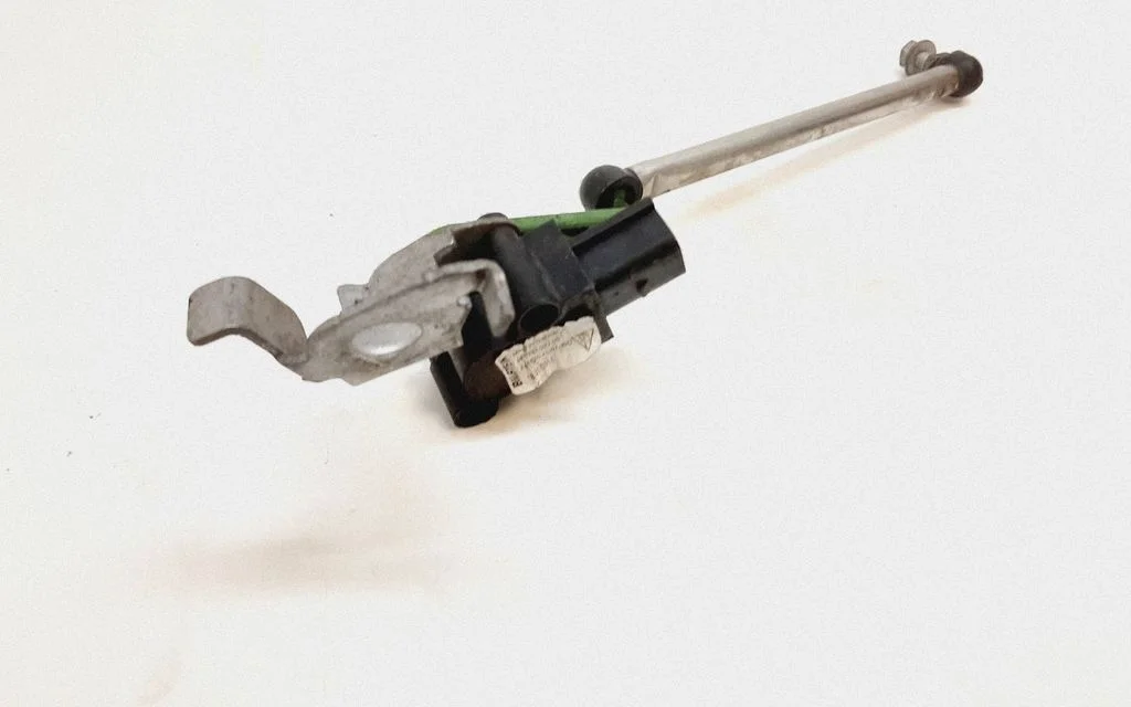 Headlight/headlamp level sensor – Porsche Boxster 981 (2012-2016)
