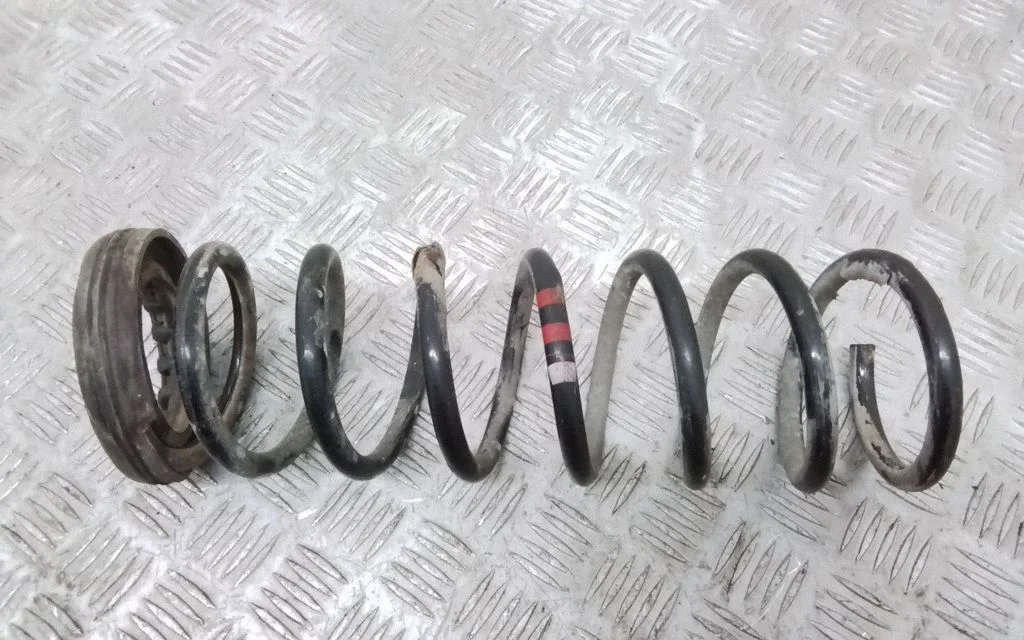 Rear coil spring – Volvo C30 (2007-2010)