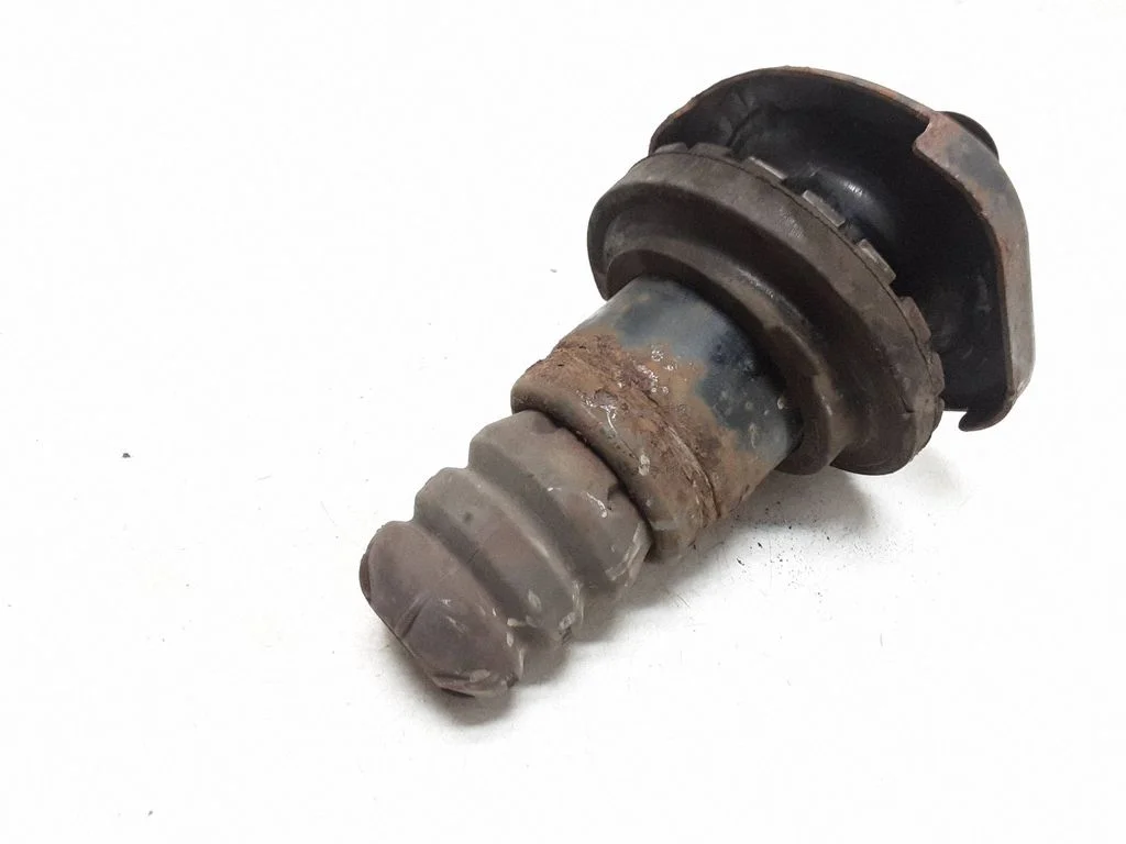 Rear coil spring rubber mount – Volvo XC60 (2009-2013)