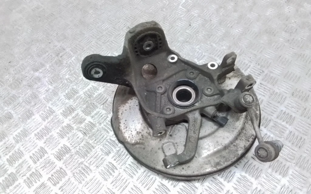 Rear wheel hub 31360870