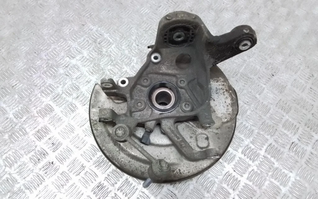 Rear wheel hub 31360869
