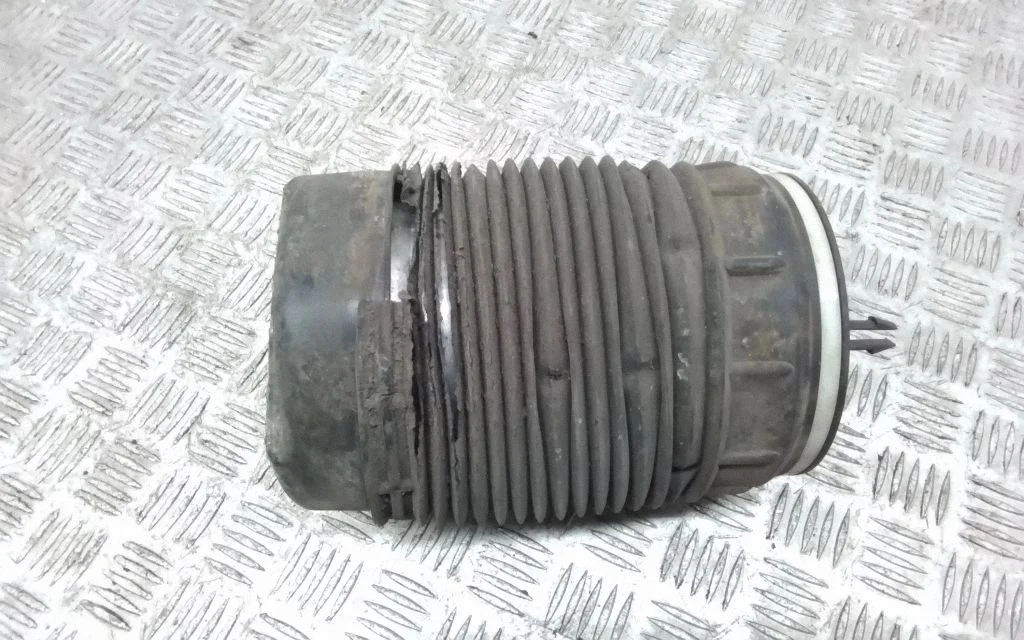 Rear air suspension bag/shock absorber – Volvo S90, V90 (2016-)