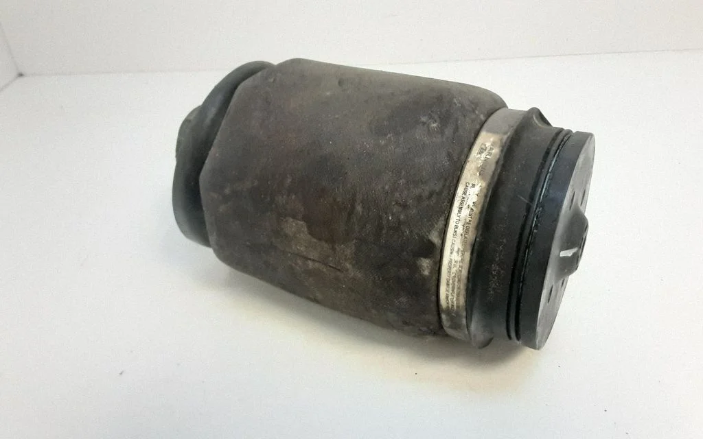 Rear air suspension bag/shock absorber – Mercedes-Benz ML-Class W164 (2005-2011)