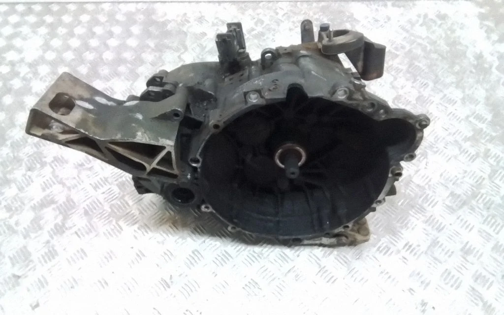 Mehaaniline 5-käiguline käigukast – Volvo S60 (2001-2004)