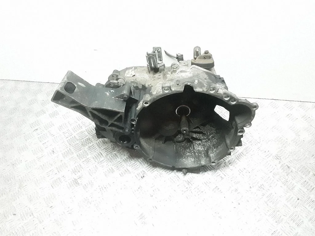 Mehaaniline 5-käiguline käigukast – Volvo S60 (2001-2004)