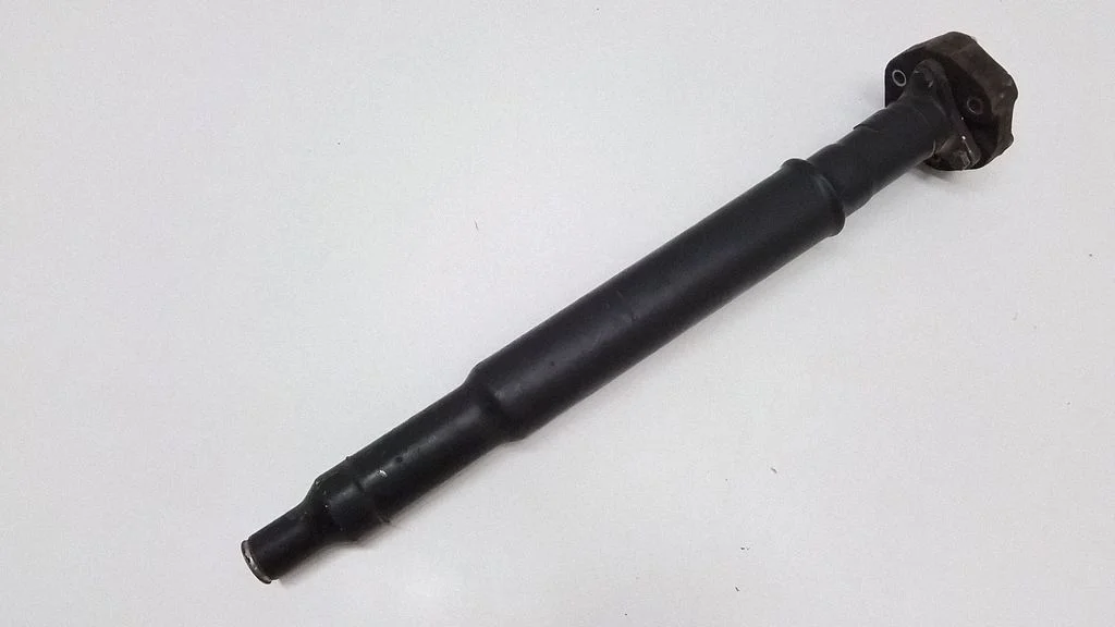 Rear driveshaft/prop shaft – BMW 5 Series G30 G31 G38 (2016-)