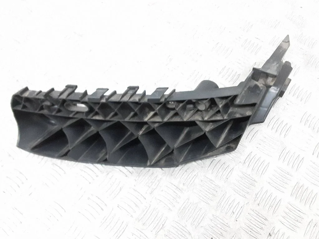 Esistange kinnitusklamber CH1042124