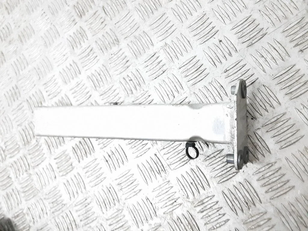 Front bumper mounting bracket 4H0806064E