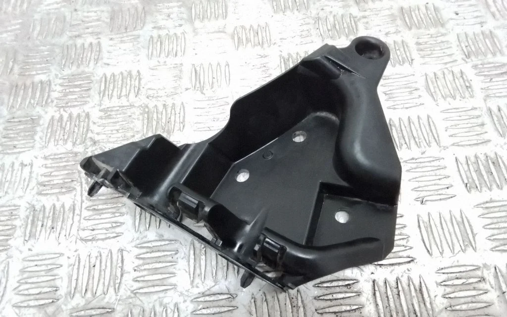 Esistange kinnitusklamber – Volvo XC60 (2009-2013)
