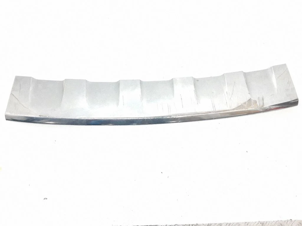 Listwa zderzaka przedniego – Jeep Grand Cherokee (2010-2021)