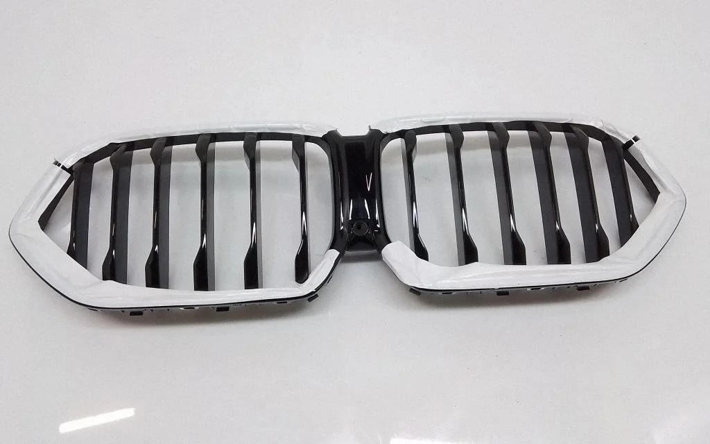 Augšējās restes – BMW X6 G06 (2019-)