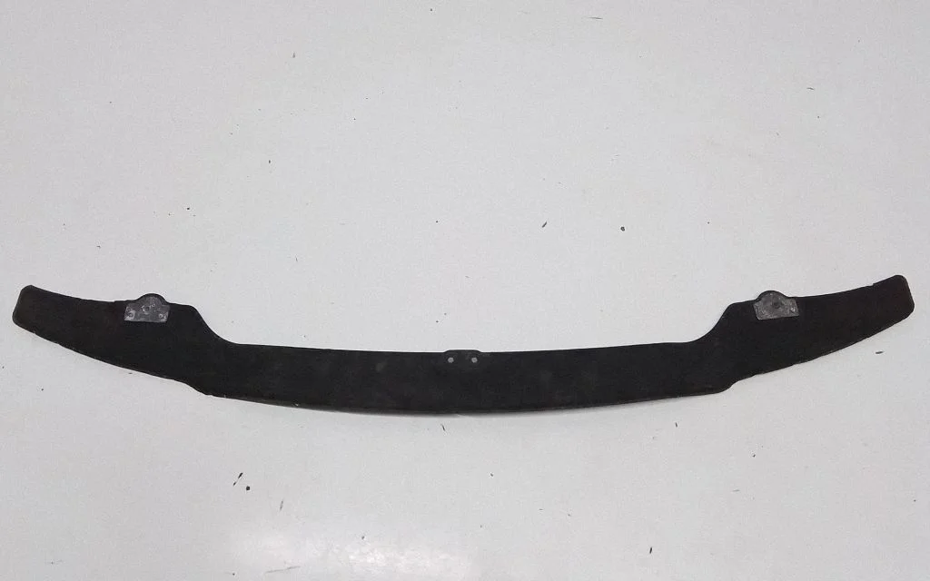 Esistange alumine osa (huul) – BMW 3-seeria F30 F35 F31 (2012-2018)