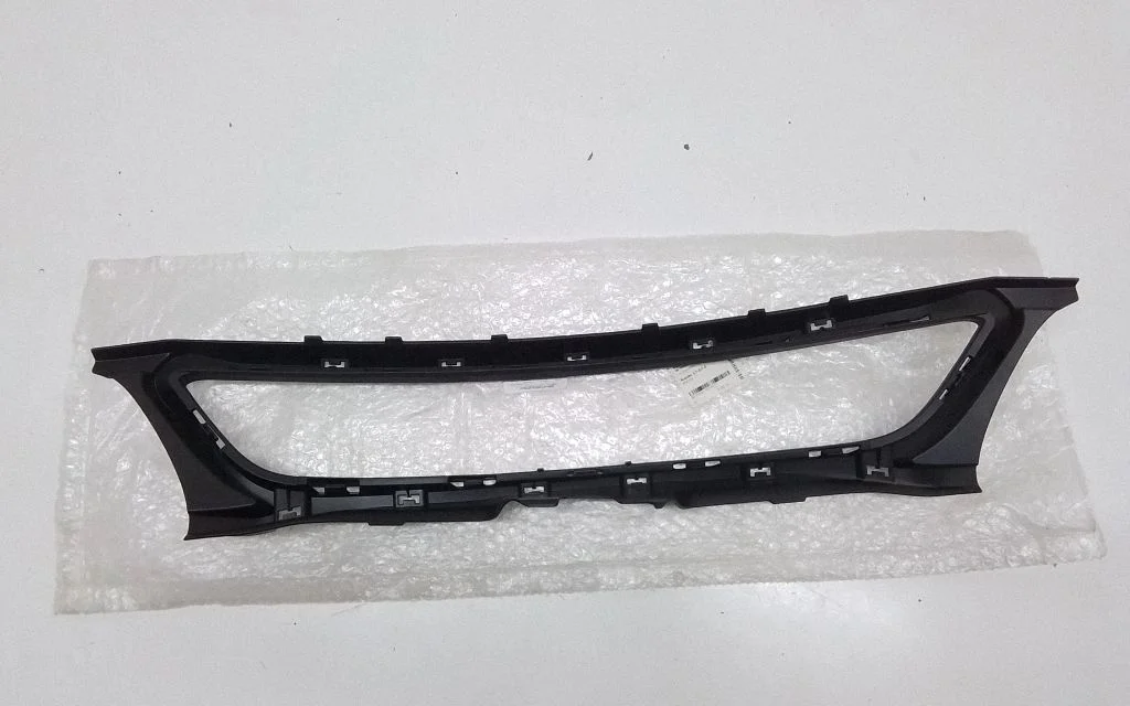 Esistange alumine osa (huul) – Porsche Cayman 981 (2012-2016)