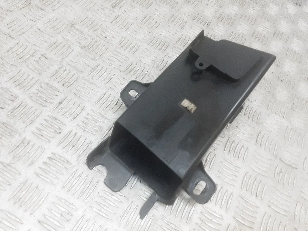 Brake cooling air channel/duct – BMW 5 Series F10 F11 (2009-2016)