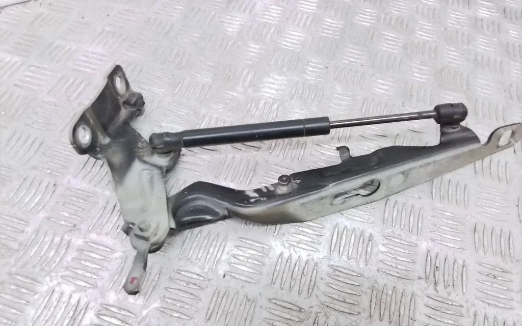 Mootorikapoti hinged 30779282