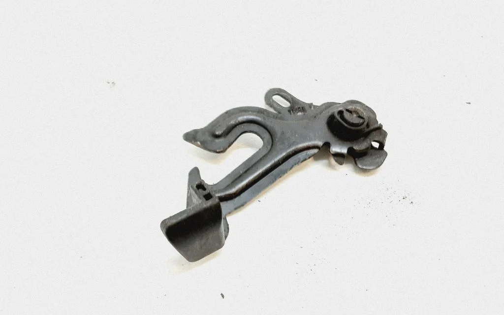 Engine bonnet/hood lock/latch loop/hook – Volvo V60 (2013-2018)