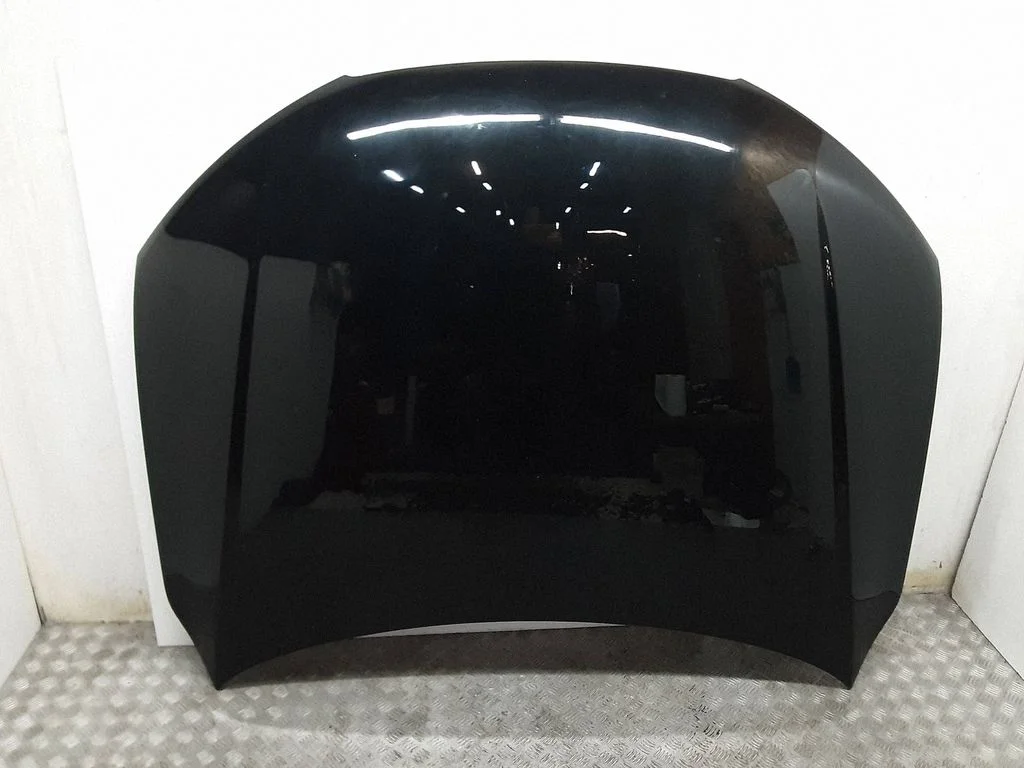 Engine bonnet/hood – front