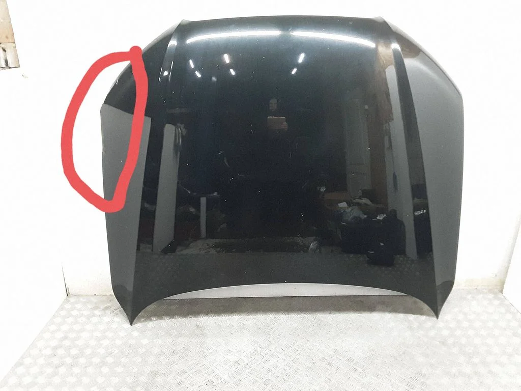 Engine bonnet/hood – front