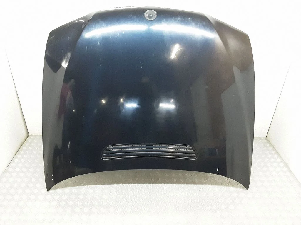 Engine bonnet/hood – front