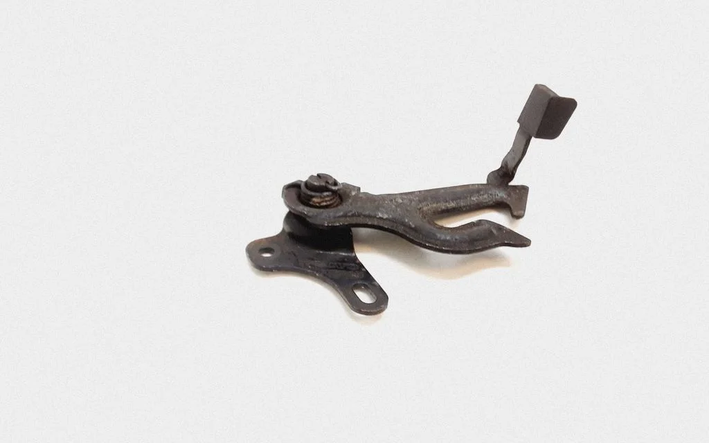 Engine bonnet/hood lock/latch loop/hook – Volvo XC70 (2008-2013)
