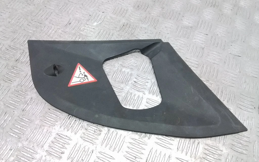 Mootorikapoti luku iluliist – BMW 7-seeria F01 F02 F03 F04 (2008-2016)