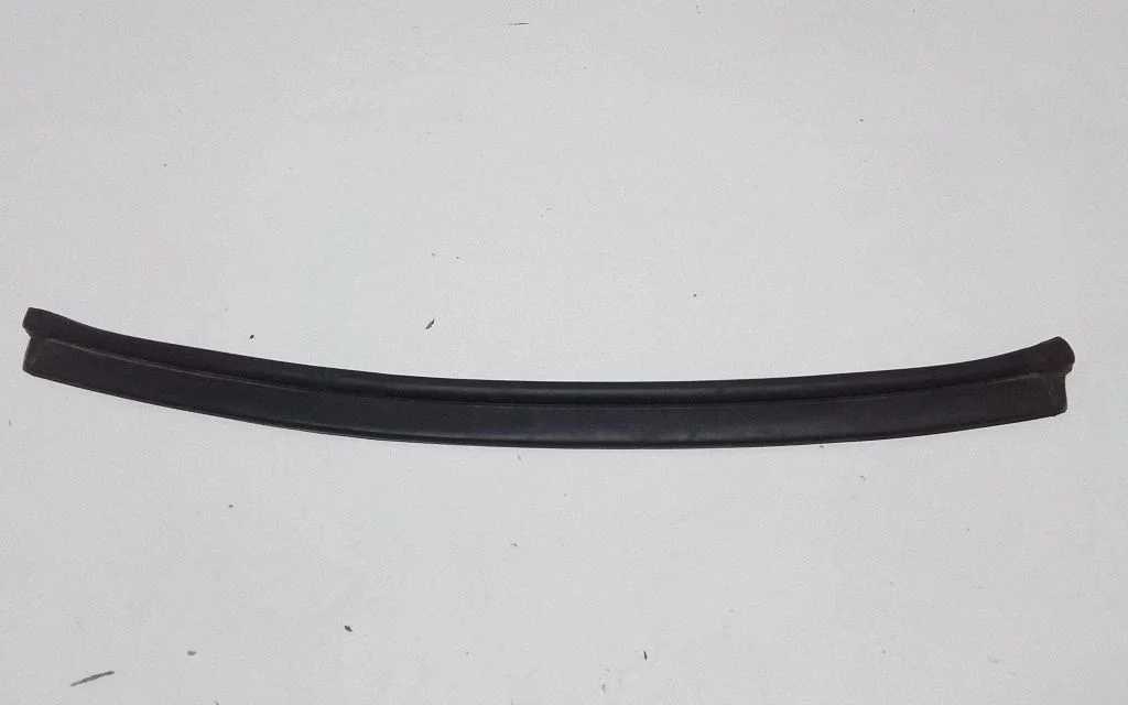 Uszczelka komory silnika – BMW Seria 7 F01 F02 F03 F04 (2008-2016)