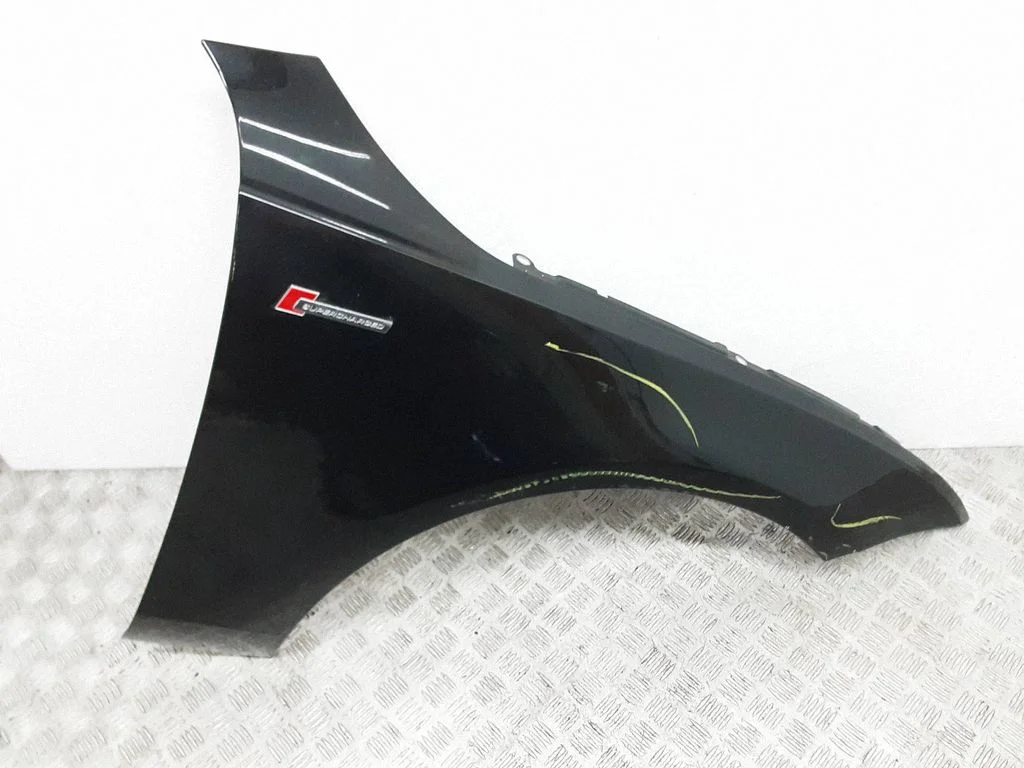Fender – front right