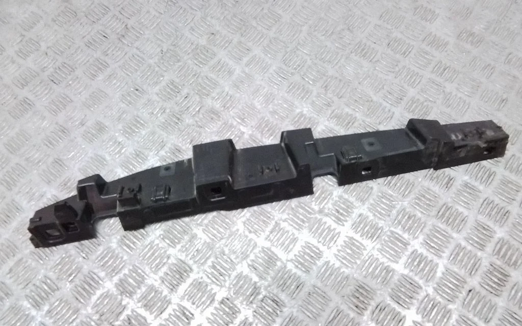 Fender mounting bracket 7299183