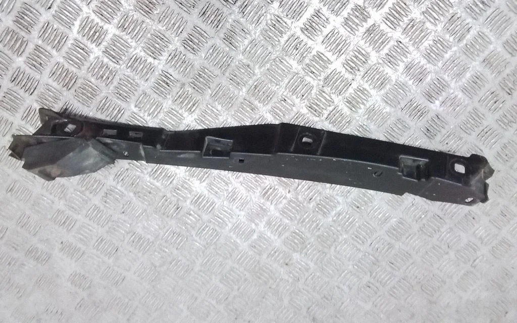 Fender mounting bracket 7296755