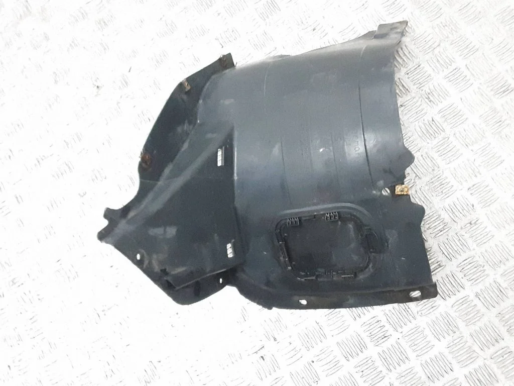 Esimene rattakoopa katteliist / porikaitse 5G0805973K