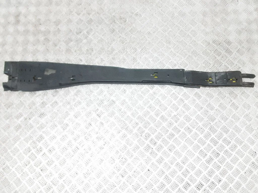 Center/middle under tray cover 6G9N9S282DA