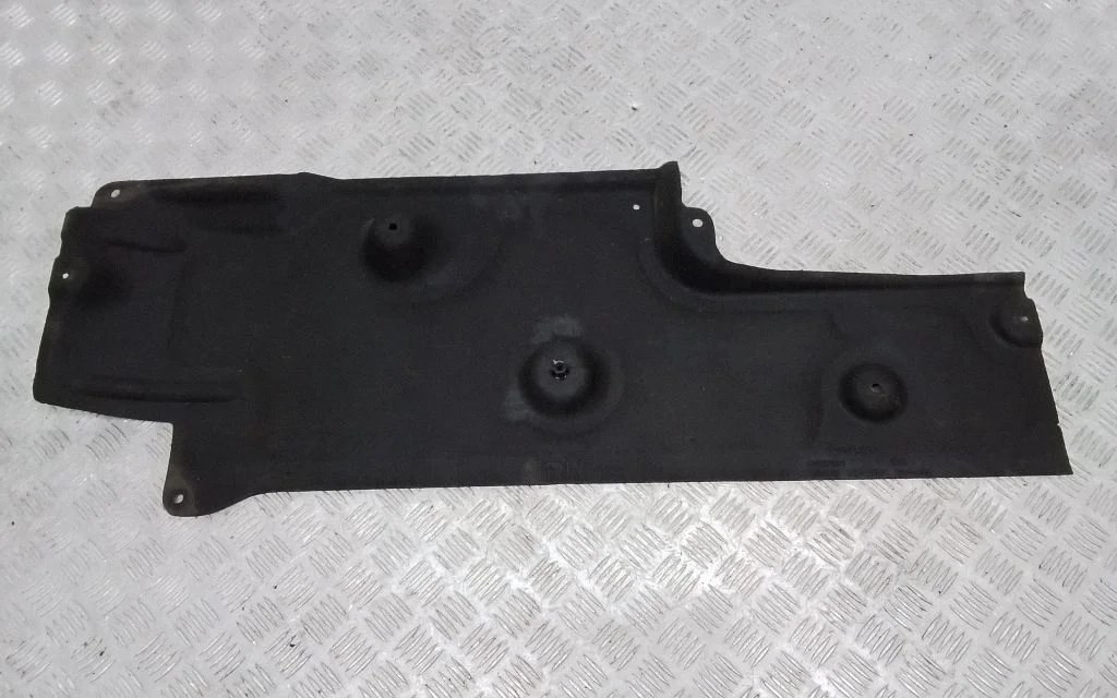Center/middle under tray cover 31333784
